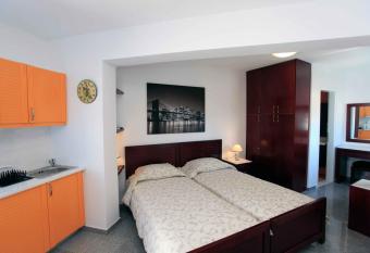 Stegadi Apartments Sikinos allows 18 year olds to book a room