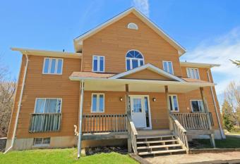 Summit Ridge 4 has Balcony rooms