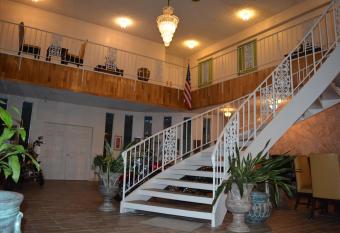 Travelodge by Wyndham Trinidad allows 18 year olds to book a room