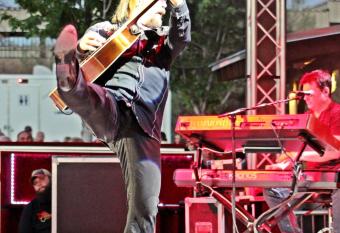 Carson Valley Inn has Smoking rooms