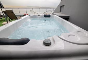 Votsalakia Hotel & Luxury Apartments has Balcony rooms