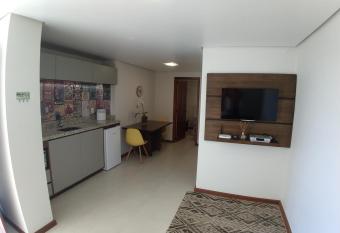 Apartamento em Gramado allows 18 year olds to book a room