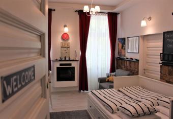 Belv  rosi Apartmansz  ll   - Kiskunf  legyh  za has Balcony rooms