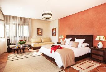 Dar Tanja Boutique Hotel allows 18 year olds to book a room