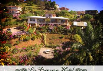 La Princesa Hotel has Balcony rooms