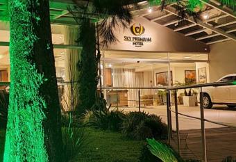 Sky Premium Hotel Gramado -   tima Localiza    o allows 18 year olds to book a room
