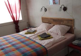 Mini-Mani Northern House has Balcony rooms