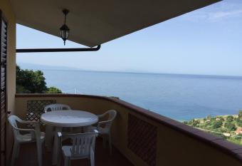 Villa Bella Vista has Balcony rooms