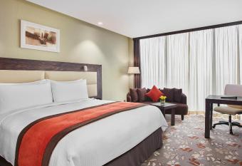Crowne Plaza Kuwait Al Thuraya City, an IHG Hotel allows 18 year olds to book a room