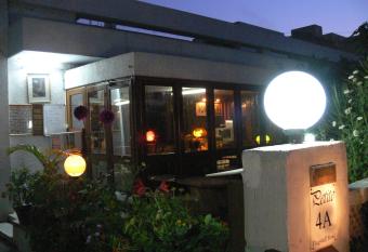 Petite Homestays has Smoking/Balcony rooms