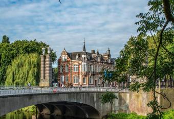 Bossche Suites Stationsweg has Balcony rooms