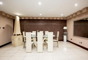 Apartment Marine House has Balcony rooms