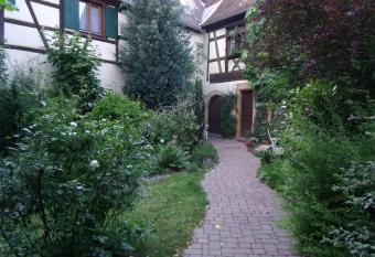 Apt. La Grenouill  re De Turckheim has Balcony rooms