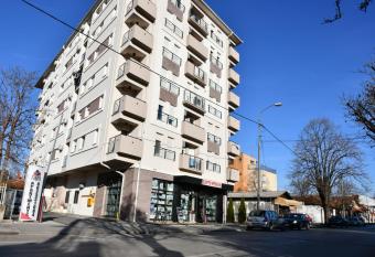 Gavra bar Apartments has Smoking rooms