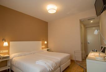 Hotel Los Cigarrales has Balcony rooms