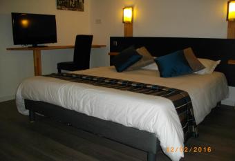 Appart hotel Residella House Avignon Le Pontet allows 18 year olds to book a room