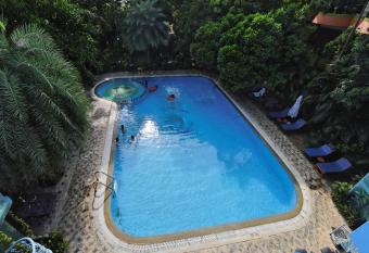 Hotel Mahabs has Balcony rooms