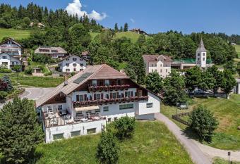 Gasthof Mesnerwirt has Balcony rooms