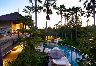 Planta Boutique Resort allows 18 year olds to book a room