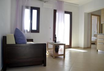 Alex Mike has Balcony rooms