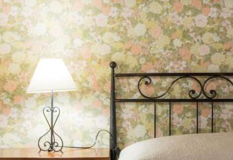 Terrazza sul Parco has Balcony rooms