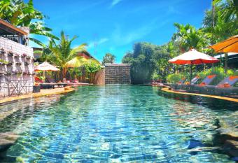 Central Indochine D angkor Hotel has Balcony rooms