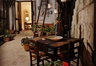 Residenza Donnafugata B&B has Balcony rooms