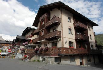 Hotel Miramonti allows 18 year olds to book a room