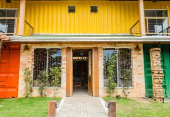 Alma Brava has Balcony rooms