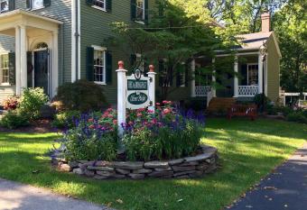 The Bed and Breakfast at Oliver Phelps allows 18 year olds to book a room