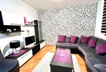 Apartments Milas has Smoking/Balcony rooms