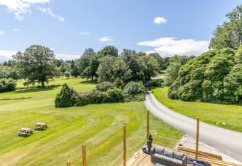 Welbeck Manor and Golf has Balcony rooms