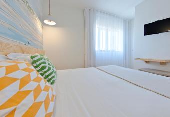 Hotel do Mercado has Balcony rooms