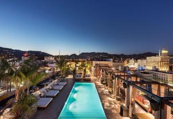 Dream Hollywood, by Hyatt has Balcony rooms