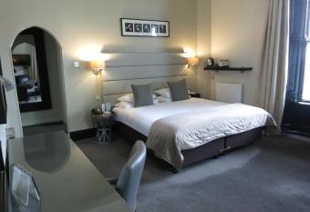 The Studley Hotel allows 18 year olds to book a room