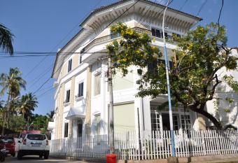 Daffodils Spice Court has Balcony rooms