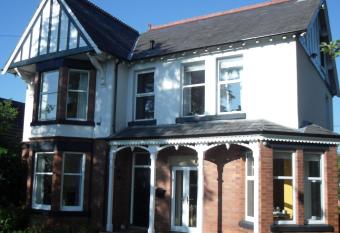 The Hive at 52 allows 18 year olds to book a room