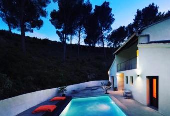 Arty Provence, piscine chauff  e has Balcony rooms