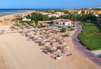 Cleopatra Luxury Resort Makadi Bay (Adults Only) allows 18 year olds to book a room