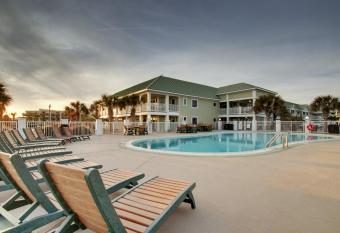 Islander Hotel & Resort has Balcony rooms