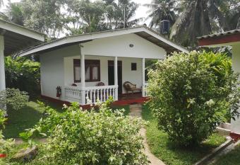 Villa Vidisa H  tel Guest-House has Balcony rooms