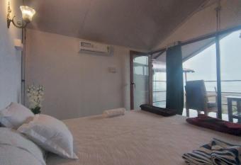 Arya Cottages has Balcony rooms