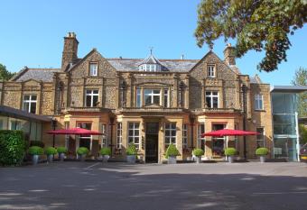 Lanes Hotel has Balcony rooms