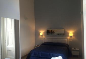 Base Napoli Mergellina has Balcony rooms