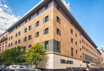 Domus Helena allows 18 year olds to book a room