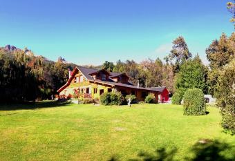 Vulcanche has Balcony rooms