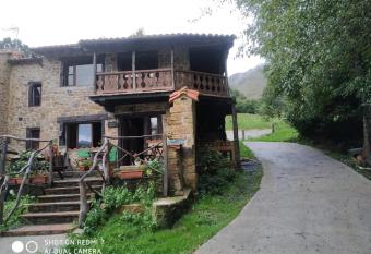 Albergue De Soba has Balcony rooms