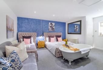 Converted Luxury Stables allows 18 year olds to book a room