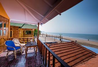 Om Sai Beach Huts has Balcony rooms