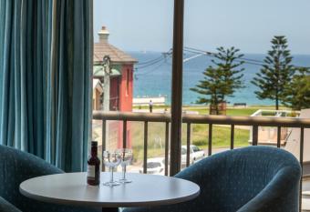 Alloggio Newcastle Beach allows 18 year olds to book a room